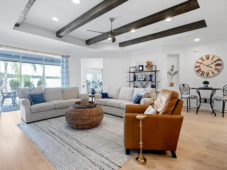 221 Marquesa Cir — Photo 6