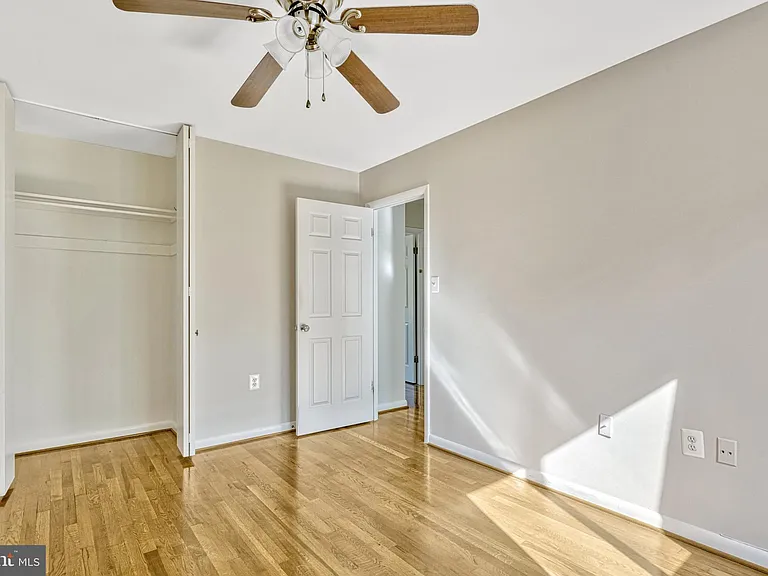 5021 Fleming Dr — Photo 41
