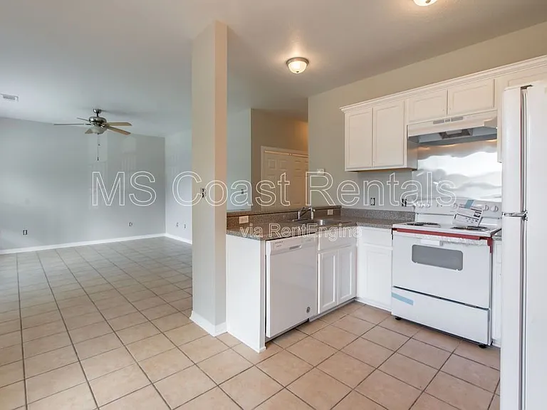 15815 Adam Rd #518 — Photo 12