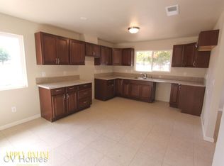 26 Hamlet St, Lemoore, CA 93245