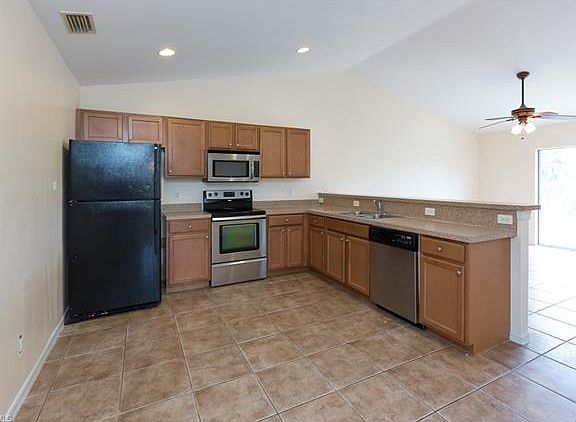 2nd image of 913 Jaguar Blvd
