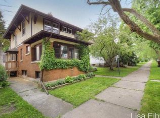 1048 Pine Ave NW, Grand Rapids, MI 49504