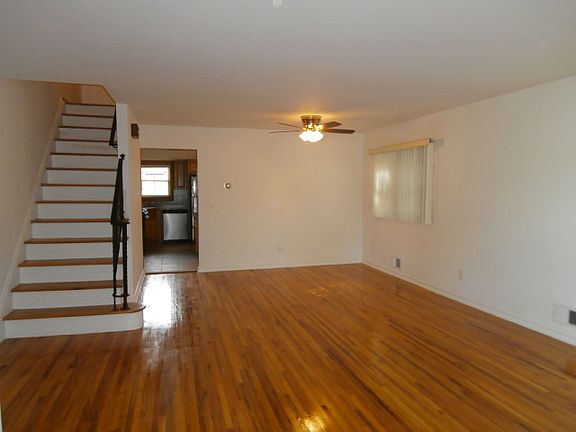 5th image of 336 Dewey Ave