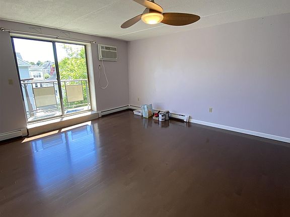 5th image of 311 Lowell St #25