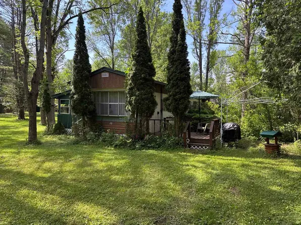 48 Spruce Ave, Willsboro, NY 12996