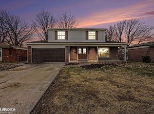 37405 Calka Dr, Sterling Heights, MI 48310