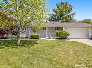 2493 Northville Dr NE, Grand Rapids, MI 49525