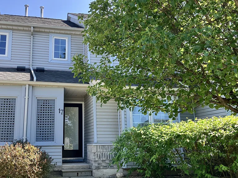 146 Settlers Way #17 — Photo 1