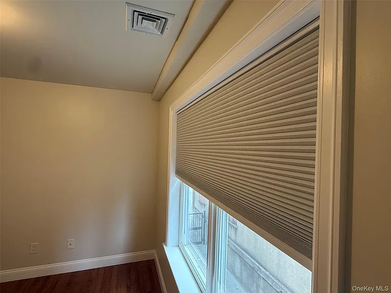 5 Brandreth St #2A — Photo 10
