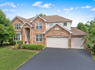 5740 Providence Dr, Hoffman Estates, IL