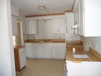 3rd image of 1137 Flat Rock Cir