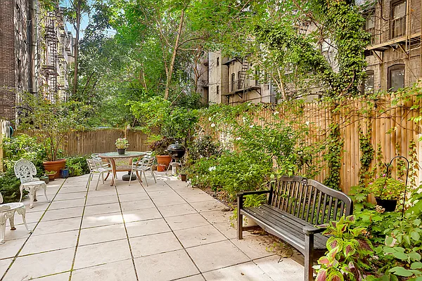 Sold by Compass | media 19