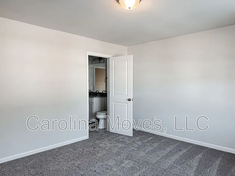 506 Poinsett Bridge Way — Photo 13
