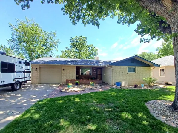 1024 Collyer St, Longmont, CO 80501