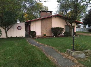 24 N Waddell St, Otterbein, IN 47970