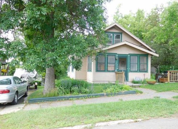 2nd image of 217 Avenue E
