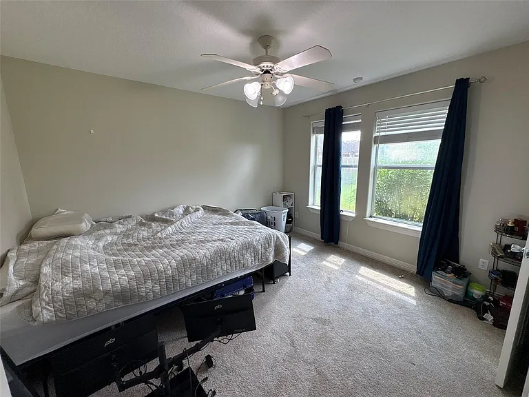 308 Williamsburg Ave — Photo 22