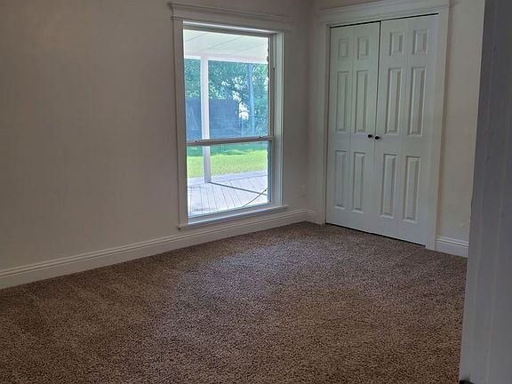 5th image of 1125 Wade Dr