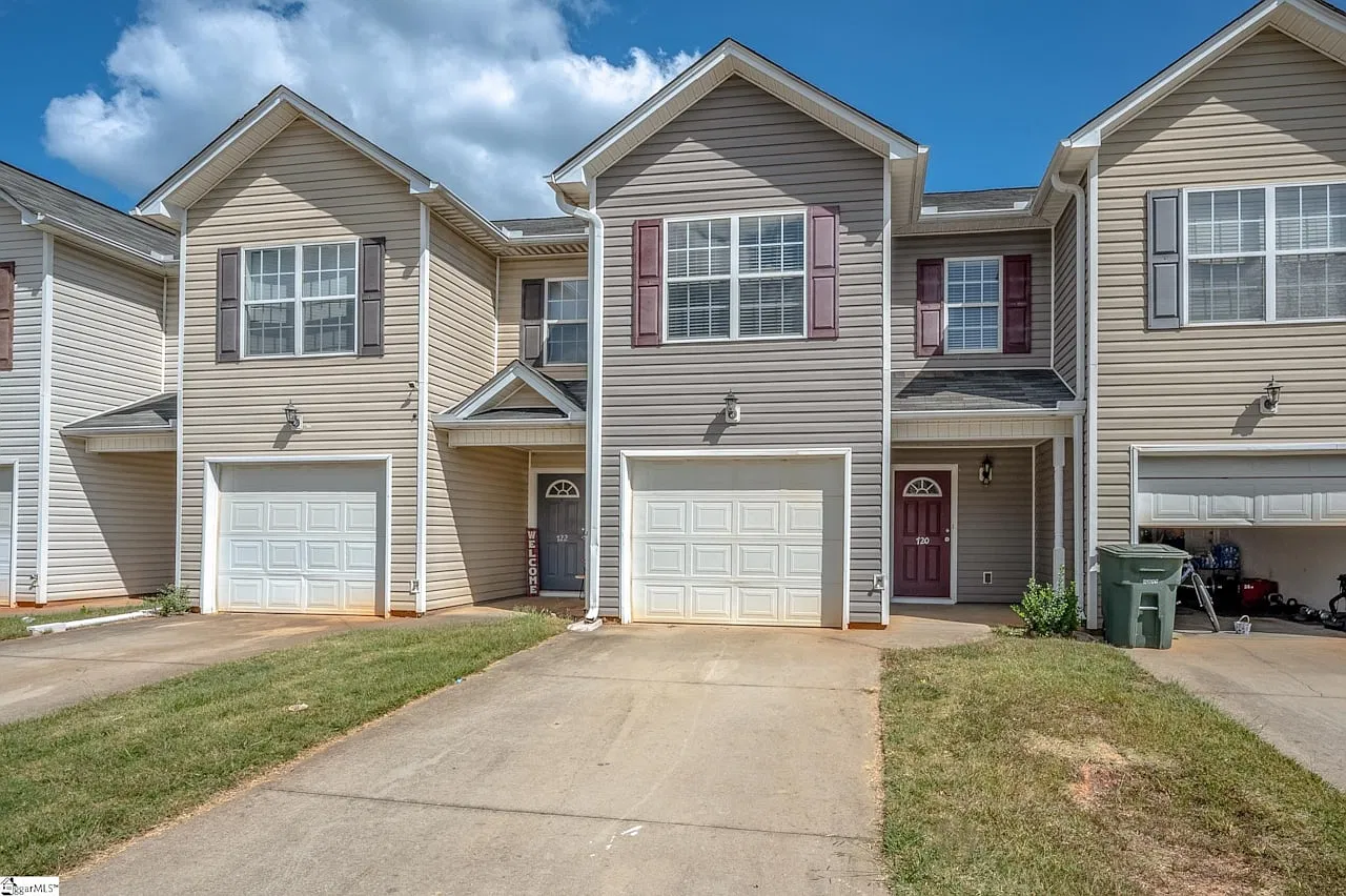 3 bed, 1498 sqft, $1,500 — Photo 1