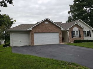 713 Oaks Ln, Byron, IL 61010
