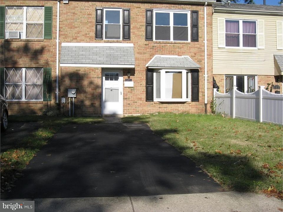 1st image of 8209 Chelwynde Ave