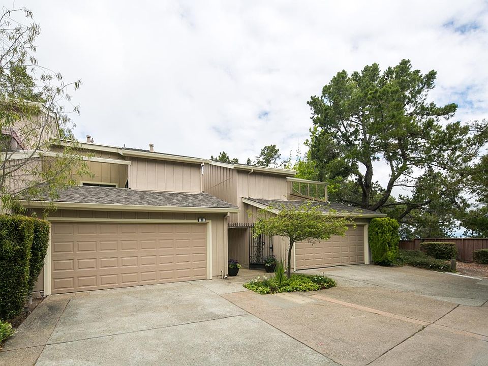 1st image of 33 Southridge Ct