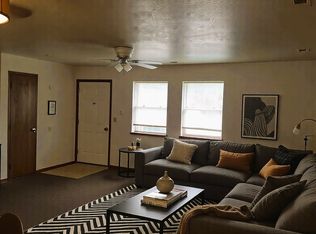 275 Beard Ave, Hollister, MO 65672