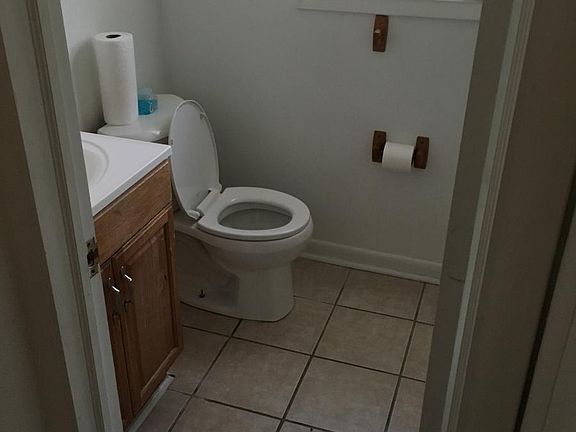 3rd image of 1709 Fisher Ave