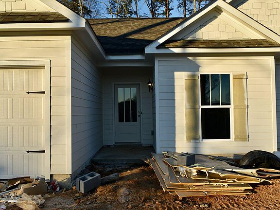 2nd image of 170 Highland Pointe Dr