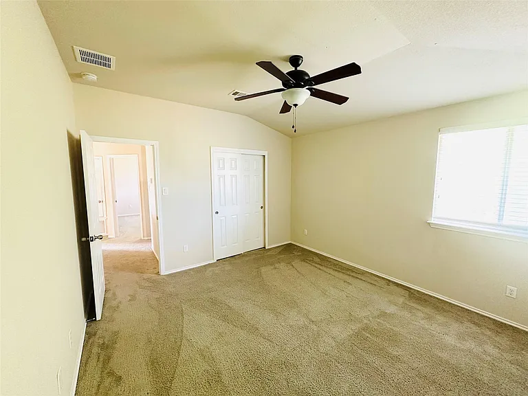 245 Verano Dr — Photo 14