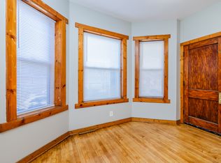 1537 S 58th Ave FLOOR 1, Cicero, IL 60804