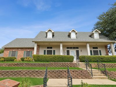100 Red Oak Ct, Burleson, TX, 76028