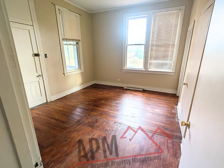 403 K St — Photo 7