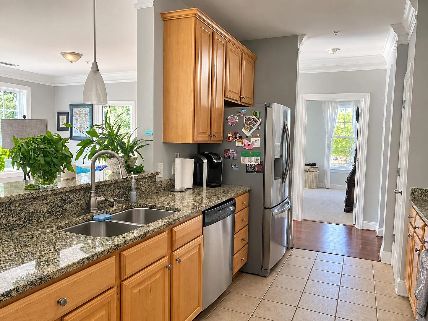 3 bed, 2.0 bath, 1543 sqft, $3,600 — Photo 2