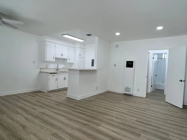 1721 S Westgate Ave — Photo 3