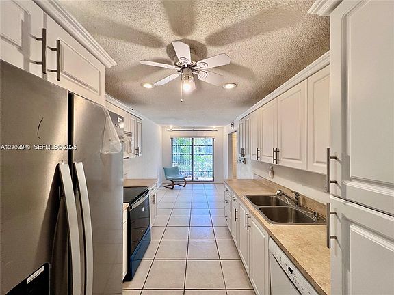 3rd image of 3302 Farragut St #5A