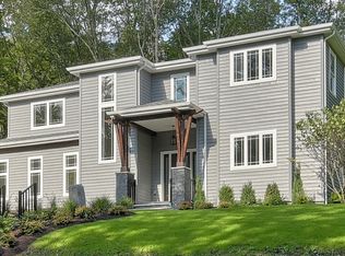 14 Burnt Meadow Rd, Ringwood, NJ 07456