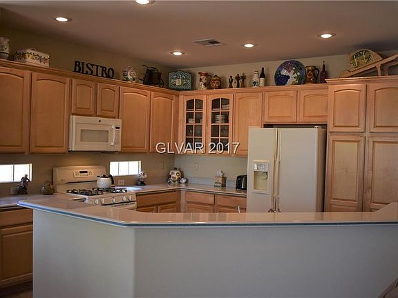 3rd image of 10438 Melodia Magico Ave