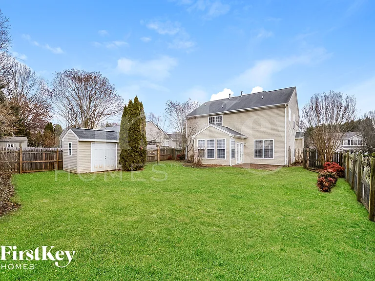 6052 Glen Way Dr — Photo 15