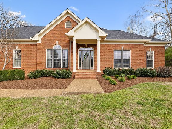 3rd image of 1269 Lewisburg Pike