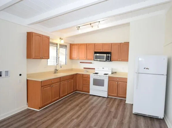 234 Moomuku Pl #A, Honolulu, HI 96821