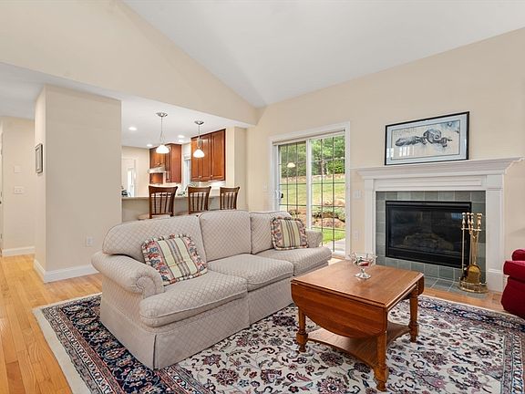3rd image of 3 McGill Ct