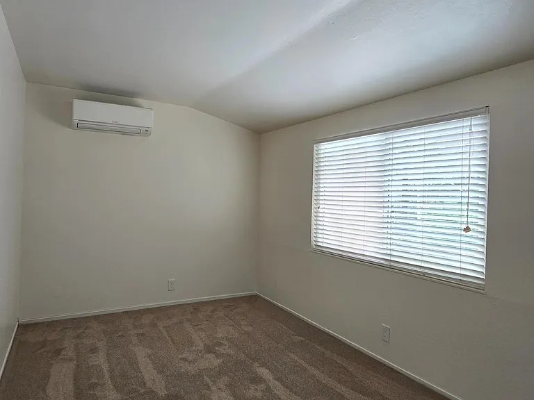 137 Anita Ct — Photo 13