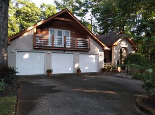 1243 Lawson Cove Cir, Virginia Beach, VA 23455