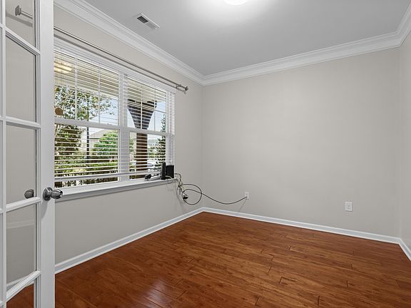 2nd image of 5417 Moneta Ln