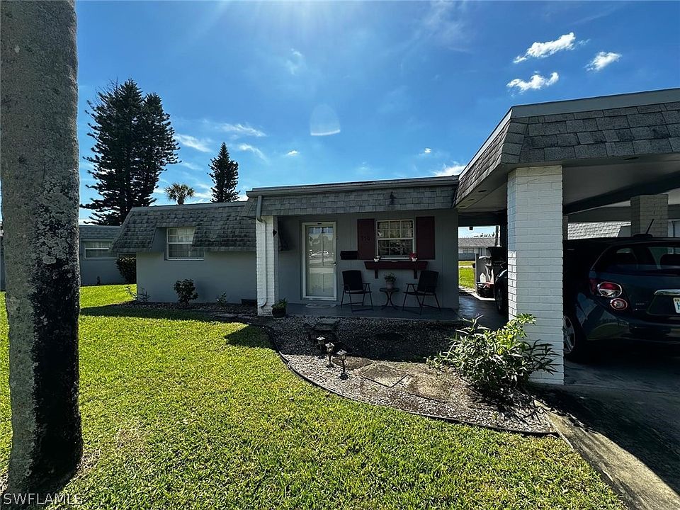 1st image of 350 Easton Ct #350