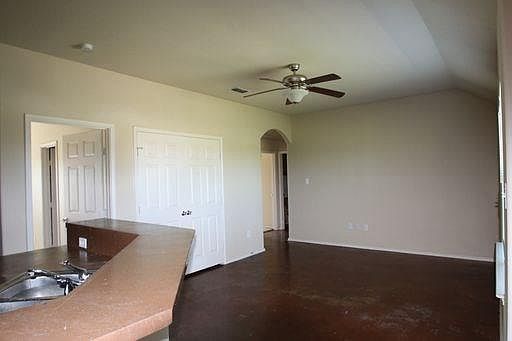 1st image of 117 Lindas Creek Ln #121