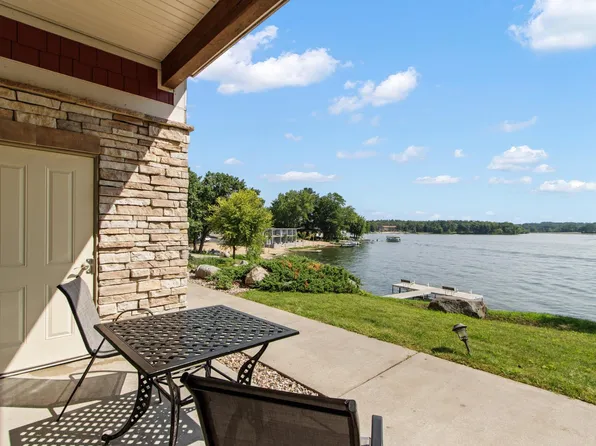 680 E Hiawatha Dr #402, Wisconsin Dells, WI 53965