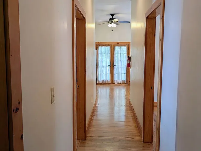 301 Western Ave — Photo 11