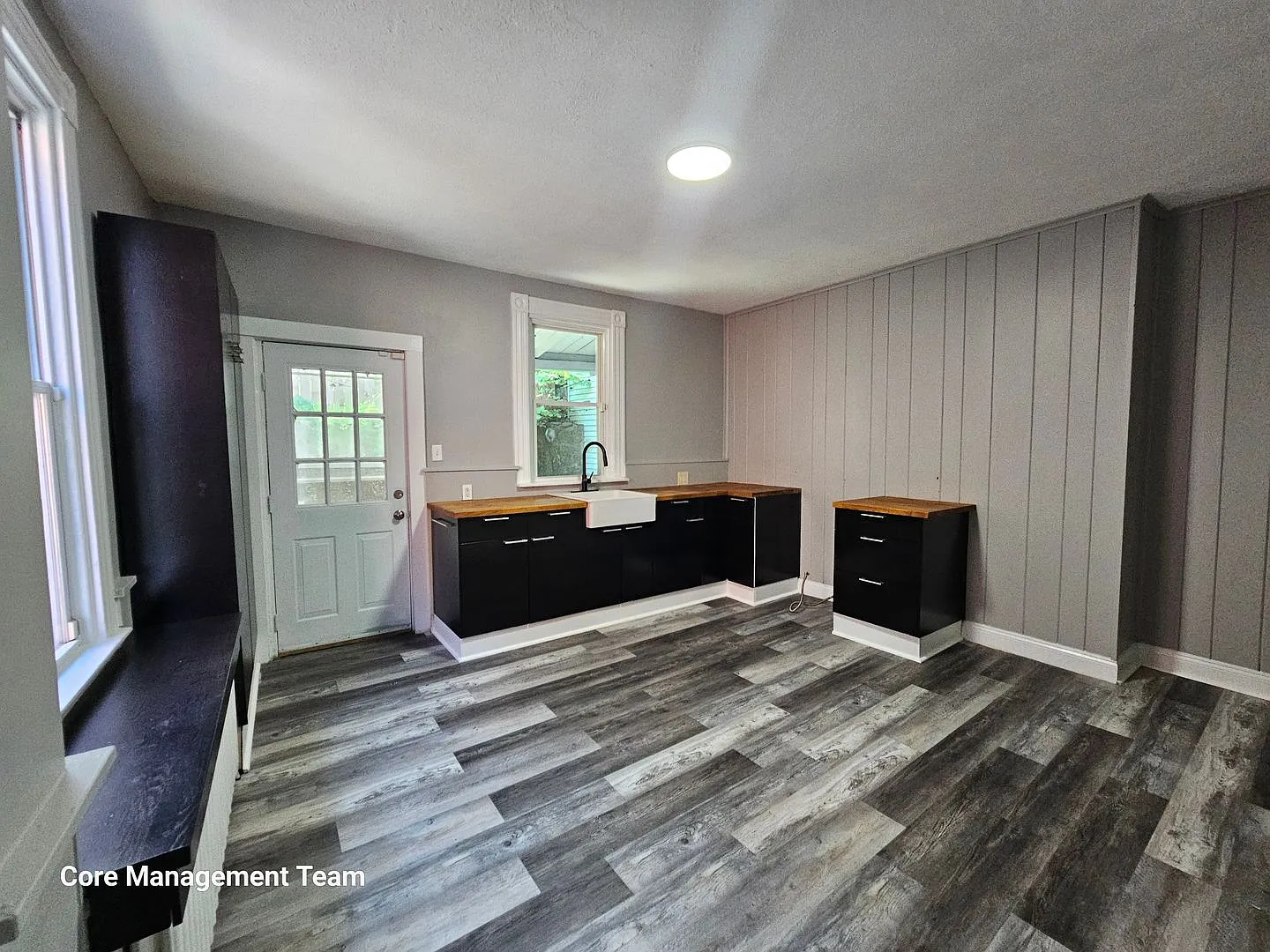 Update 2 bedroom House for Rent — Photo 3